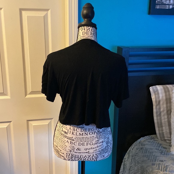Fashion Nova Savage crop top size small - Picture 6 of 6